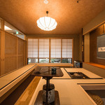 Japanese restaurant chihiro - 現代風の立礼式お茶室です