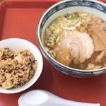 阿部笑店 - ぶた中華 ¥500
            肉バターごはん 小 ¥100