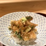たきや - 小柱、独活、三つ葉のかき揚げ丼