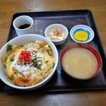 味の十八番 - カツ丼　580円