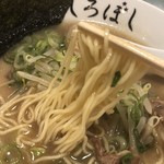 麺や白ぼし - ストレート麺を