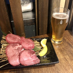 熟成焼肉とクラフトビール カドウシ - 