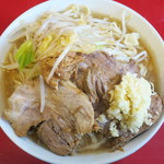ラーメン二郎 - ラーメン小＋ニンニク