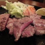 本格和牛肉料理 牛屋 - 上タン塩　１５００円