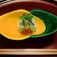 たか田八祥 - 菜の花のごま豆腐 ホタルイカとピータンのソース