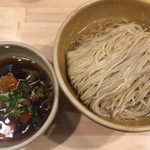 迂直 - 鰹昆布出汁 大盛醤油つけ麺(980円)
