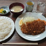 三好弥 - ロースとんかつ定食¥720-