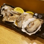 海鮮炭焼処とら太 - 生牡蠣