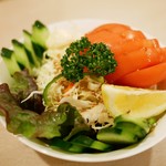 大衆酒場　ふくろ - 生野菜サラダ   530円