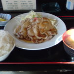 お食事処 たくみ - 生姜焼き定食(600円)