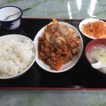 奉天鉄鍋餃子 - 鶏肉の辛味炒め