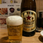 餃子歩兵 - 赤星ラガービール580円