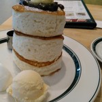gram 大須店 - プレミアムパンケーキ¥950
                                