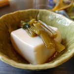 大和 - 蕗のせ胡麻豆腐