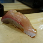 鮨屋とんぼ - ハマチ