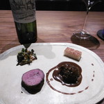 リョウリヤ ステファン パンテル - 鹿、赤グラス