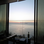THE HIRAMATSU HOTELS&RESORTS - 客室からの日の出、ジュースと