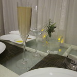 サラマンジェ ド ヨシノ - スパークリングワインで乾杯