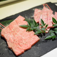 黒毛和牛焼肉きっしゃん 北新地店 - 特製サーロインとカルビ