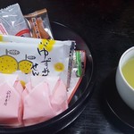 ゆのごう美春閣 - お部屋の茶菓子