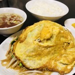 菊亭 - 17番 五目野菜と玉子と肉炒め定食 750円
