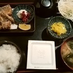 炭焼漁師小屋料理　渋谷東急本店前のひもの屋 - サバ塩麹タルタル定食