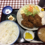 食堂米倉 - カキフライ定食  900円