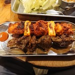 やるき - タンドリーチキンやきとり、新鮮スパイシー鶏レバー