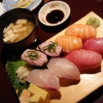 居酒屋風ファミリーレストランいっちょう - お寿司のセット