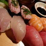 居酒屋風ファミリーレストランいっちょう - お寿司アップ