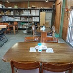 土佐角弘海産 - 内観１