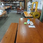 土佐角弘海産 - 内観２