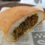 天然酵母・パン工房 みなみ風 - 特製焼きカレーパン