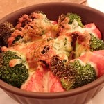 かみむら食堂 - トマト＆ブロッコリーチーズ焼き