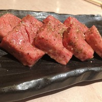 焼肉 銀座コバウ 特別室 - 厚切りタン