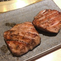 焼肉 銀座コバウ 特別室 - 厚切りタン