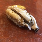 103836638 - 牡蠣。今日一番のネタ。ぷりぷりで美味い。(^_−)−☆