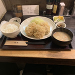 成蔵 - TOKYO X シャ豚ブリアンかつ3個定食