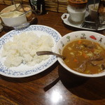 ラジャ - ビーフとトマトと野菜カレー