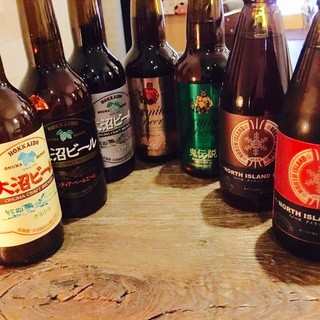 醸造所直仕入れの北海道クラフトビールを常時7種類スタンバイ