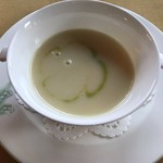 万平ホテル メインダイニングルーム - ジャガイモのスープ