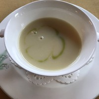 万平ホテル メインダイニングルーム - ジャガイモのスープ
