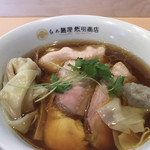 飯田商店 - わんたん入り醤油チャーシュー麺1,500円