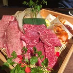 ベこ亭 - ロース、特上牛たん、丸腸、ギアラ、レバー