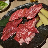近江うし 焼肉 にくTATSU 青山本店 - 