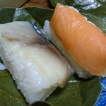 Izasa Nakatani Hompo - 定番の柿の葉寿司～鯖が一番好き！
