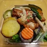 イーション - ごろごろ野菜とチキンの15品目サラダ
