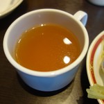 Suteki. Yama - 「ハンバーグ（170g）ランチセット」（1,080円）のコンソメスープ