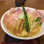 麺 チキンヒーロー - 