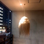 Ode - 入口前のオブジェ